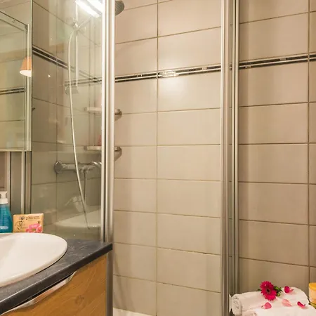 Cosy Proche Centre Avec Parking Et Animaux Admis - Fr-1-517-45 Apartamento